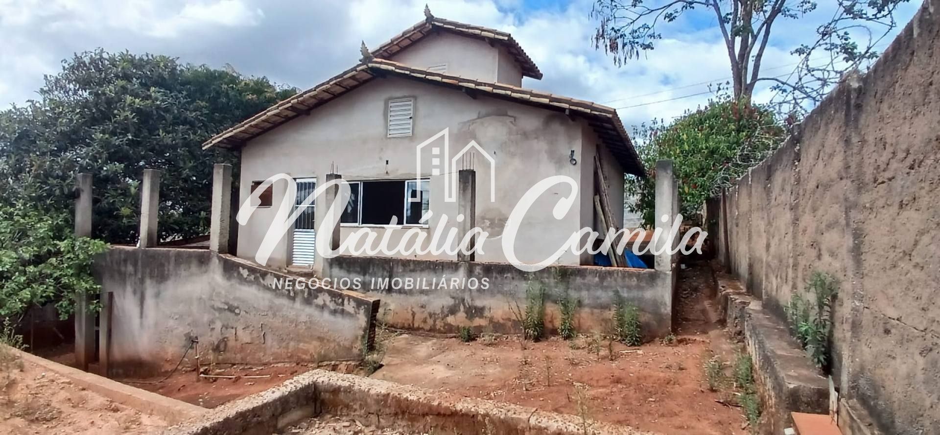 Excelente Chácara á Venda com Casa em Fase de Acabamento!