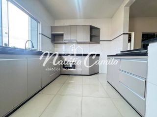 Excelente Casa a Venda no Planalto