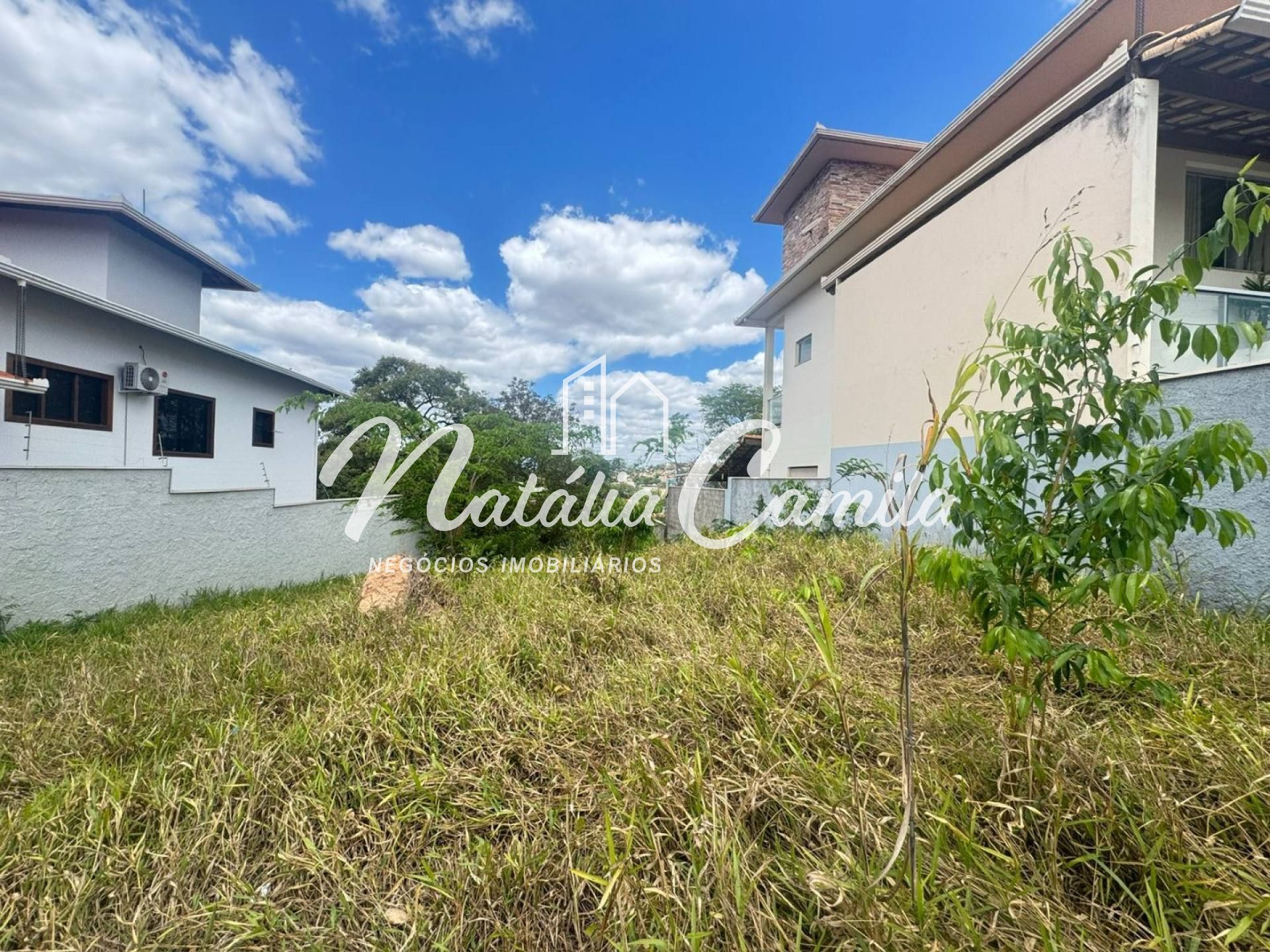 OPORTUNIDADE- LOTE NO BAIRRO SÃO CONRADO