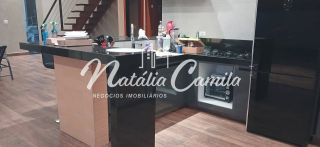 Excelente casa a Venda Dentro de Condomínio Fechado.