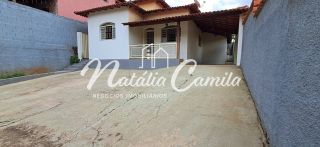 Excelente casa para Venda com Ótima localização!!!