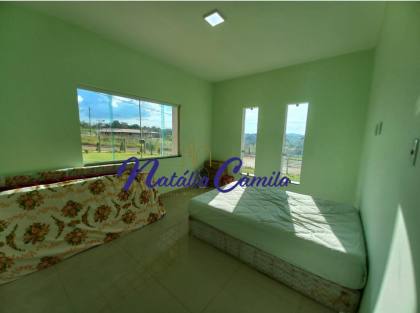 ALUGA-SE CHACARA COM CASA NO CONDOMINIO TIRADENTES