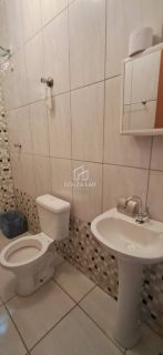 VENDE-SE CASA NO BAIRRO SALGADO FILHO