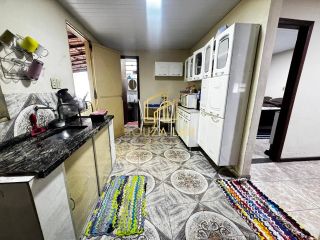 CASA NO CÓRREGO FRIO