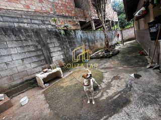 CASA NO CÓRREGO FRIO