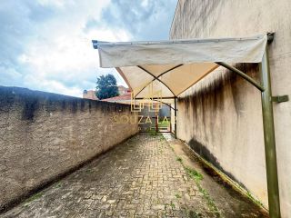 APARTAMENTO TÉRREO DISPONÍVEL PARA LOCAÇÃO - SEMIMOBILIADO COM ÁREA PRIVATIVA – BAIRRO SALGADO FILHO | BRUMADINHO/MG