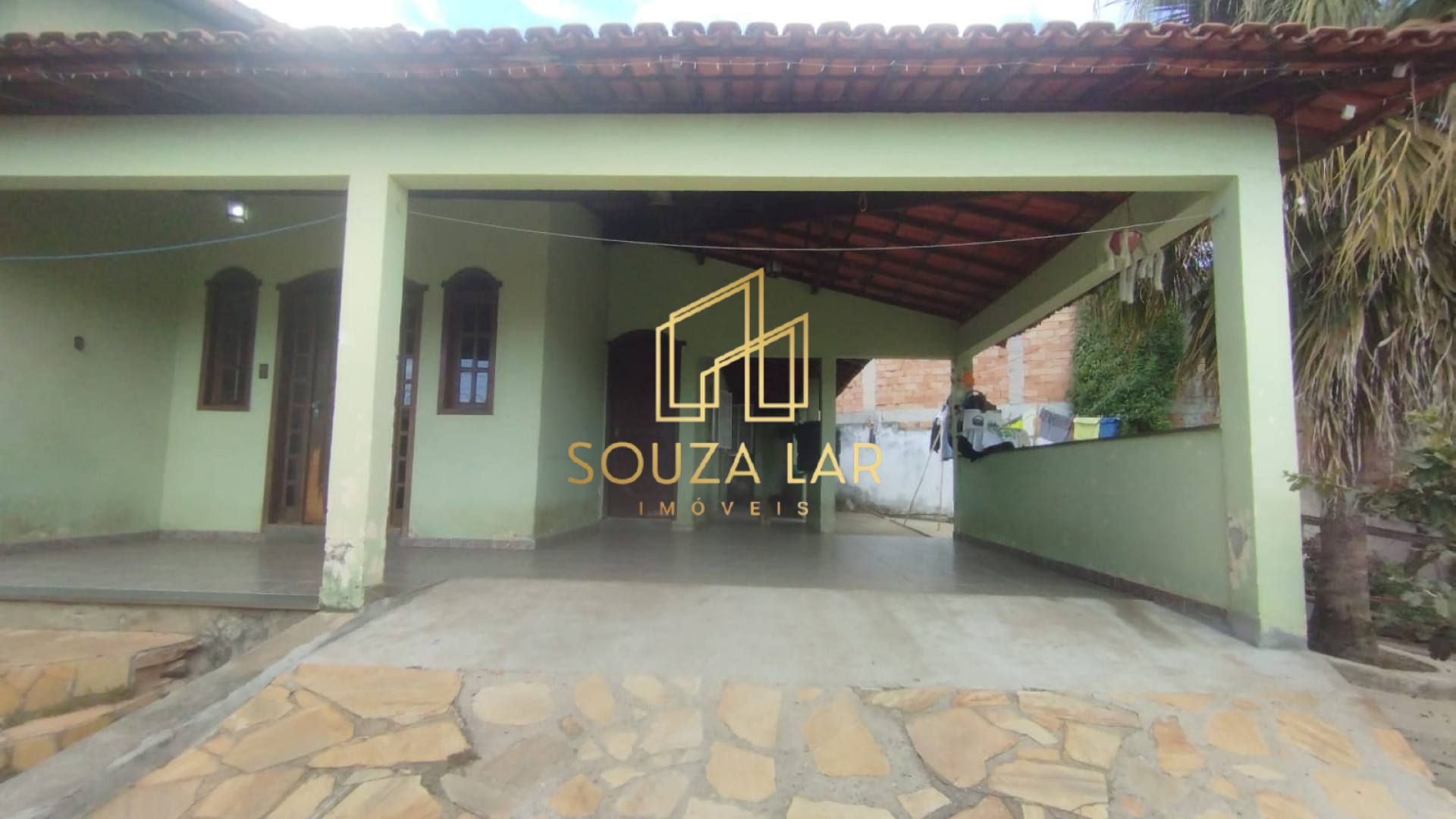 CASA PARA VENDA - BAIRRO LOURDES