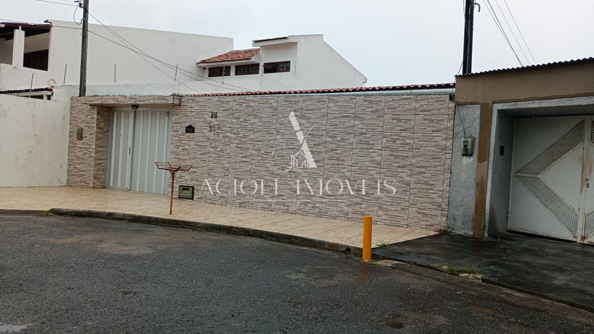 Casa a Venda no Bairro Feitosa