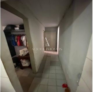 Casa a Venda com Área Residencial e Comercial no bairro Chã de Bebedouro.