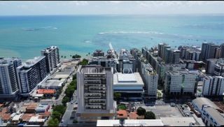 Apartamento a Venda no Edifício Lucarini no bairro de Jatiúca.