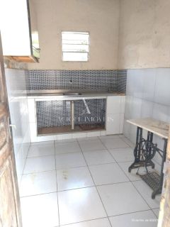 Casa Com Ponto Comercial a Venda na Cidade de Atalaia/AL.