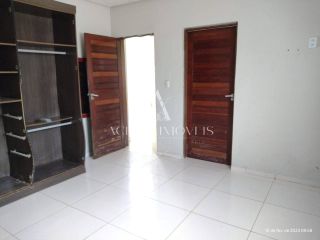 Casa Com Ponto Comercial a Venda na Cidade de Atalaia/AL.