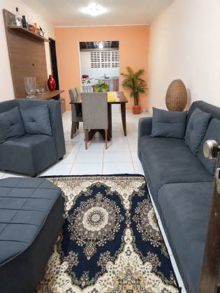 EXCELENTE CASA PARA COMERCIO PROX FEIRINHA DO VILLAGE