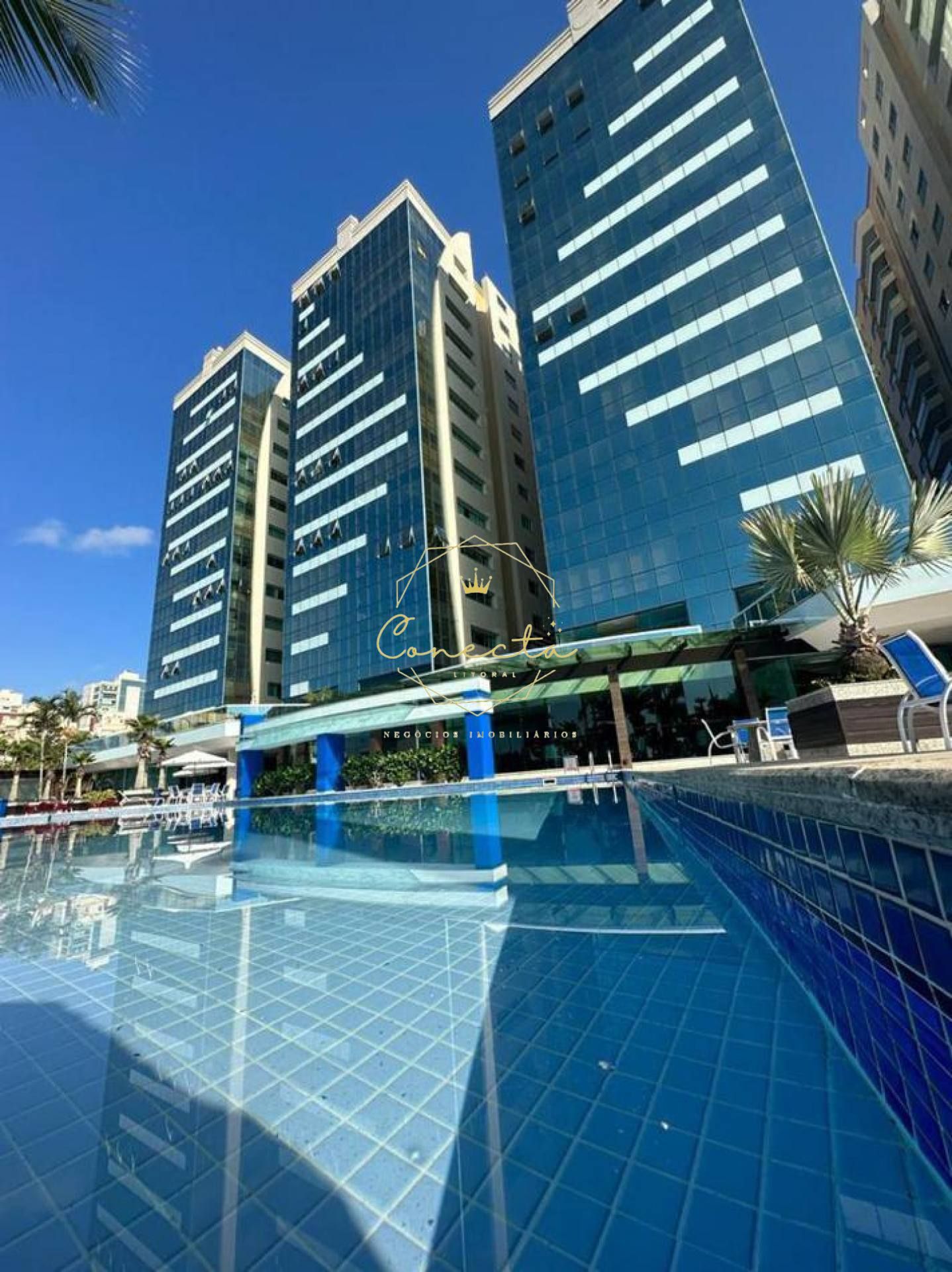 MOBILIADO FRENTE MAR, Apartamento composto de 4 suítes, 3 vagas de garagem, lazer completo