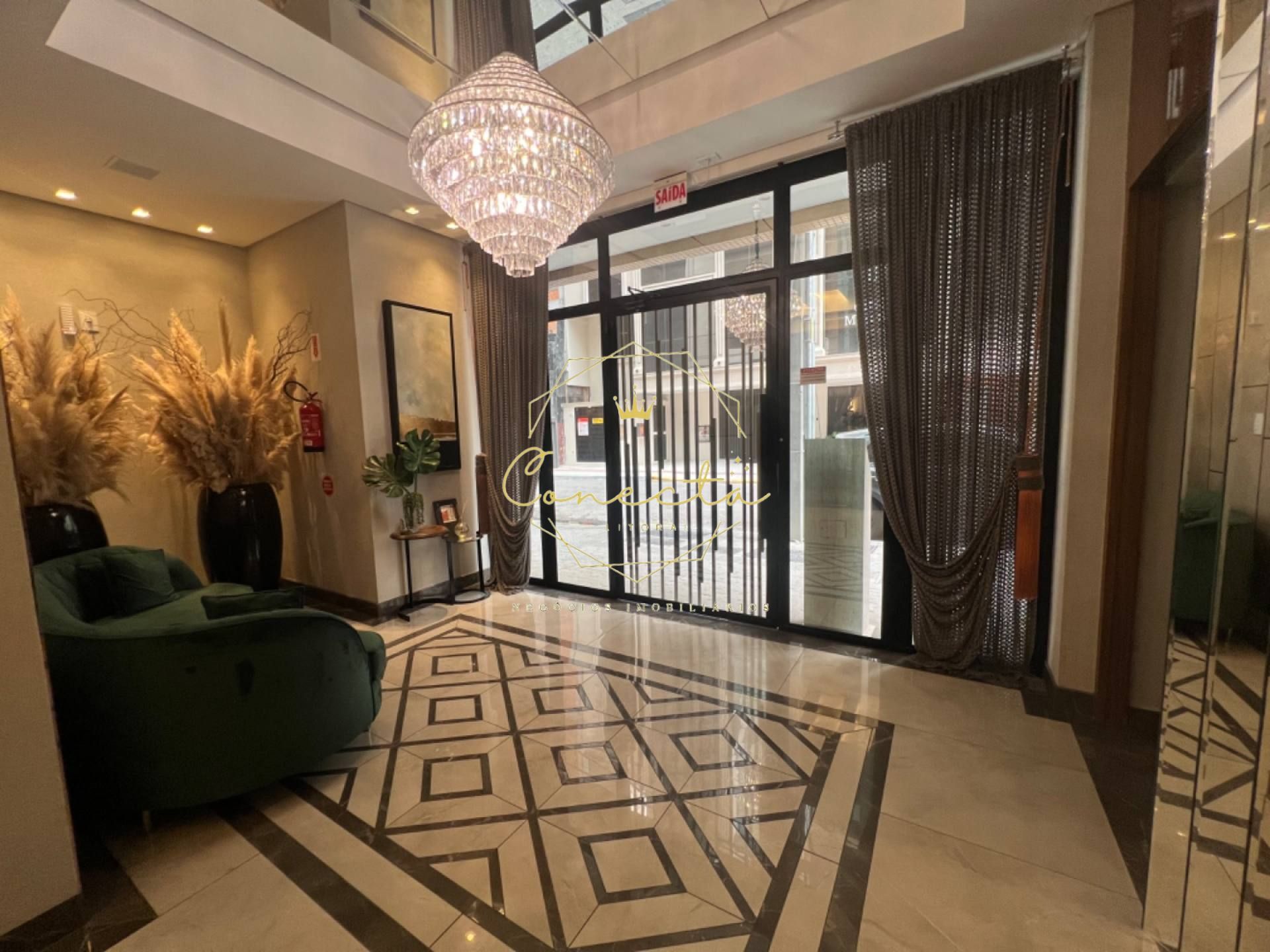 Apartamento a venda quadra mar, Itapema/Meia Praia, 4 suítes, 3 vagas de garagem com lazer!