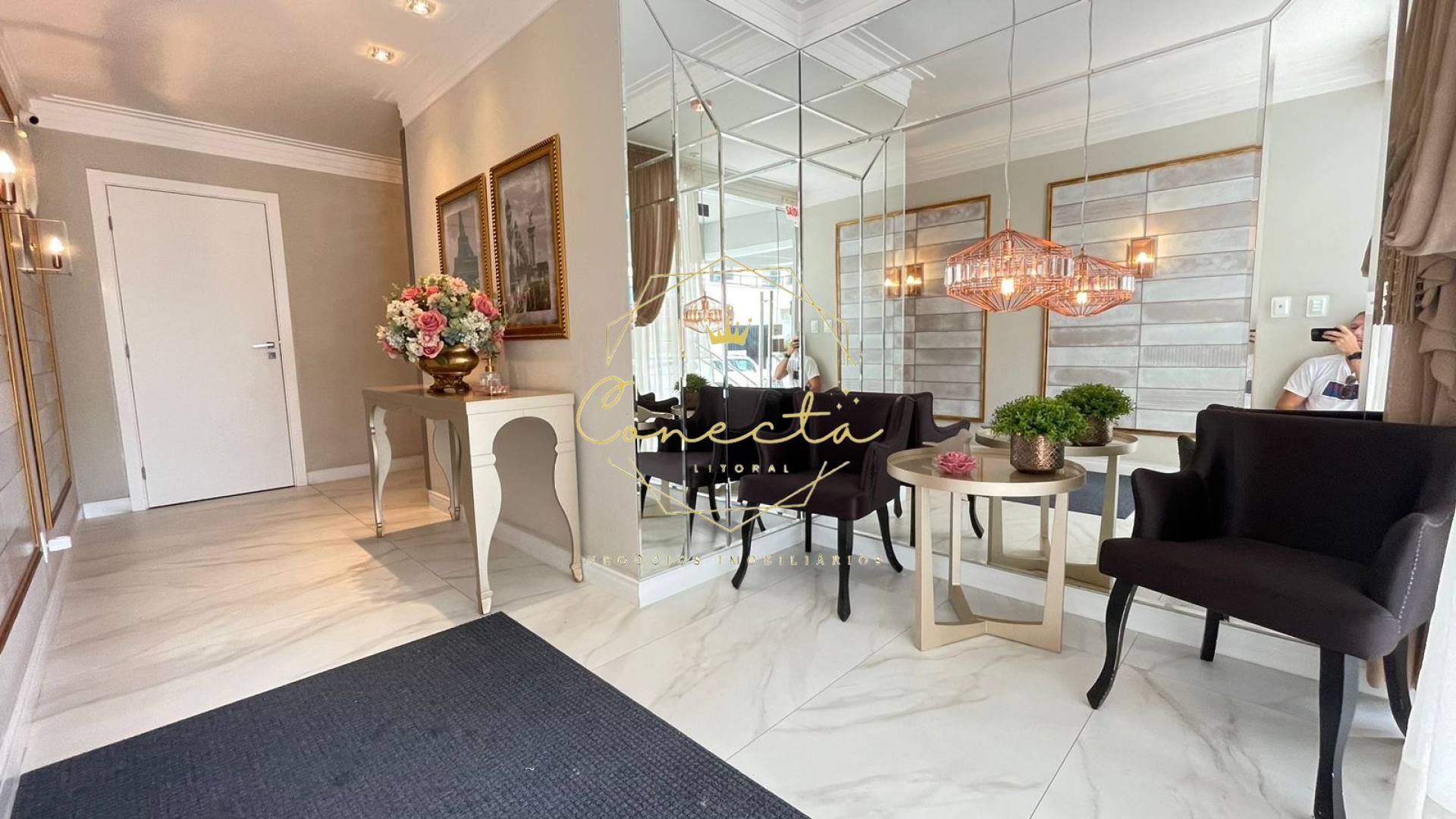 Apartamento mobiliado a venda, 3 suítes, 2 vagas, decorado.