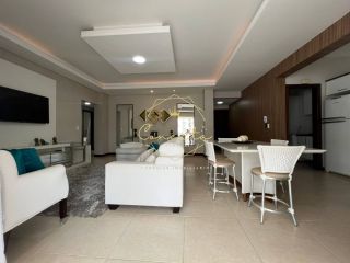 OPORTUNIDADE ÚNICA COM VISTA MAR! Apartamento com 4 dormitórios mobiliado, sendo 1 suíte, 2 vagas de garagem!