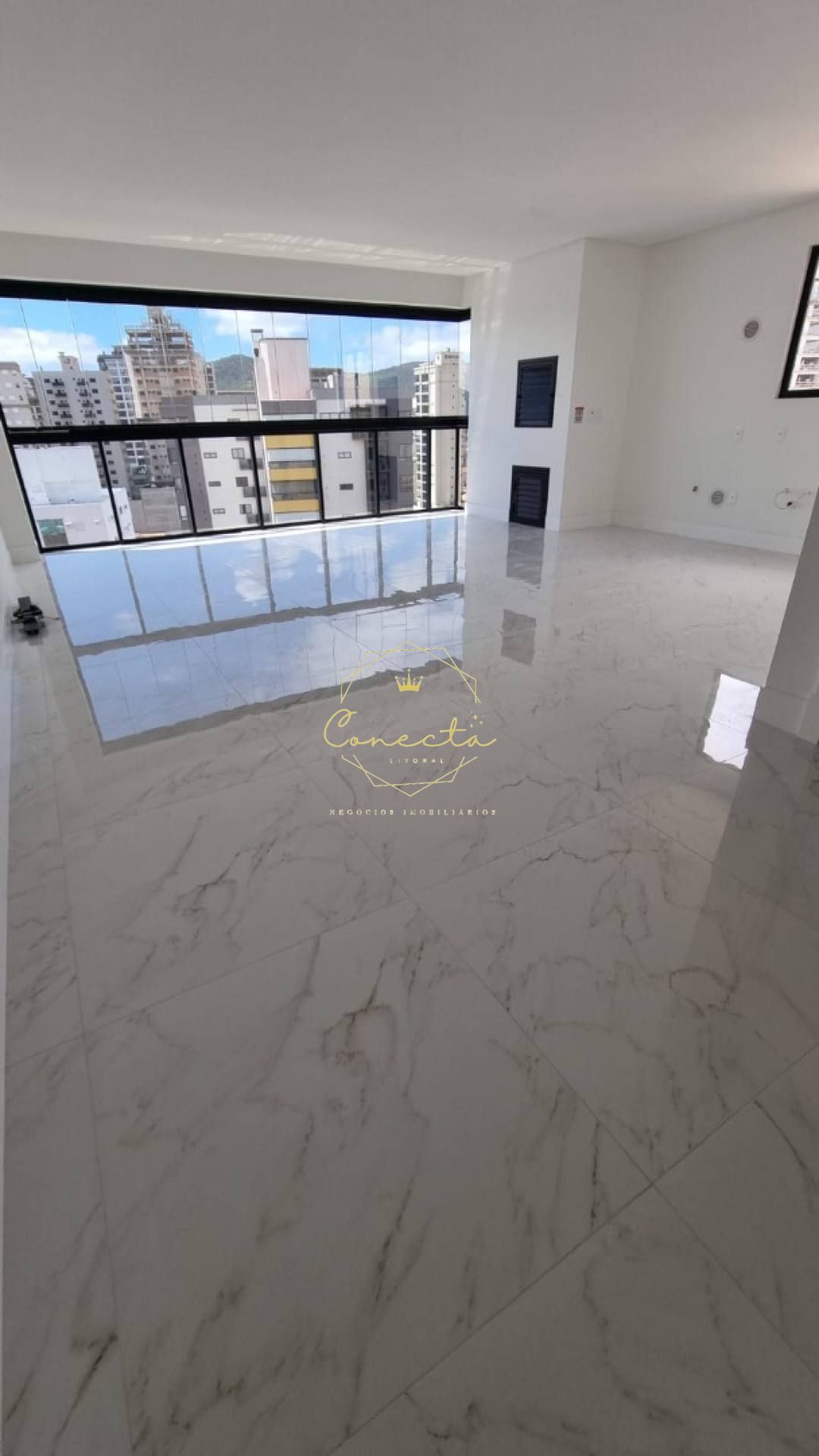 Apartamento a venda no pereque com vista mar, 3 suítes, 2 vagas, lazer completo.