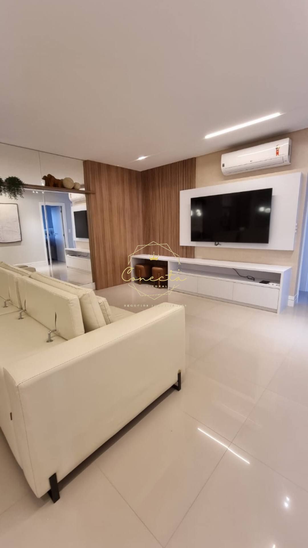 Apartamento a venda em itapema /meia praia, mobiliado, andar alto, 2 vagas e lazer completo!