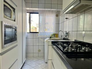 Apartamento mobiliado a venda, 3 dormitórios, 1 vaga de garagem!