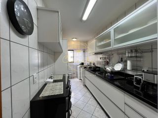 Apartamento mobiliado a venda, 3 dormitórios, 1 vaga de garagem!