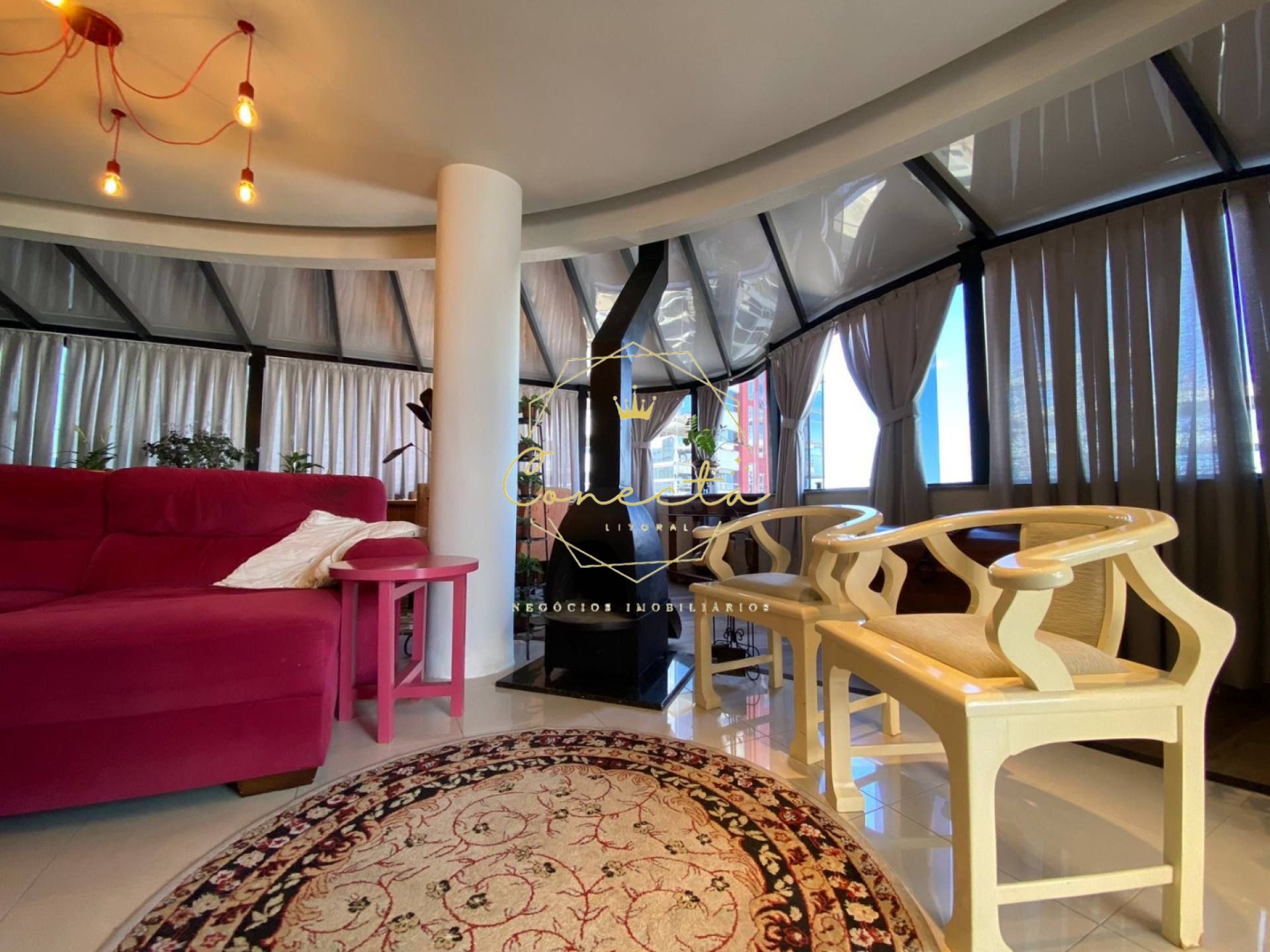 Apartamento/cobertura/terraço mobiliada a venda, 4 dormitórios sendo 3 suítes, 2 vagas de garagem.