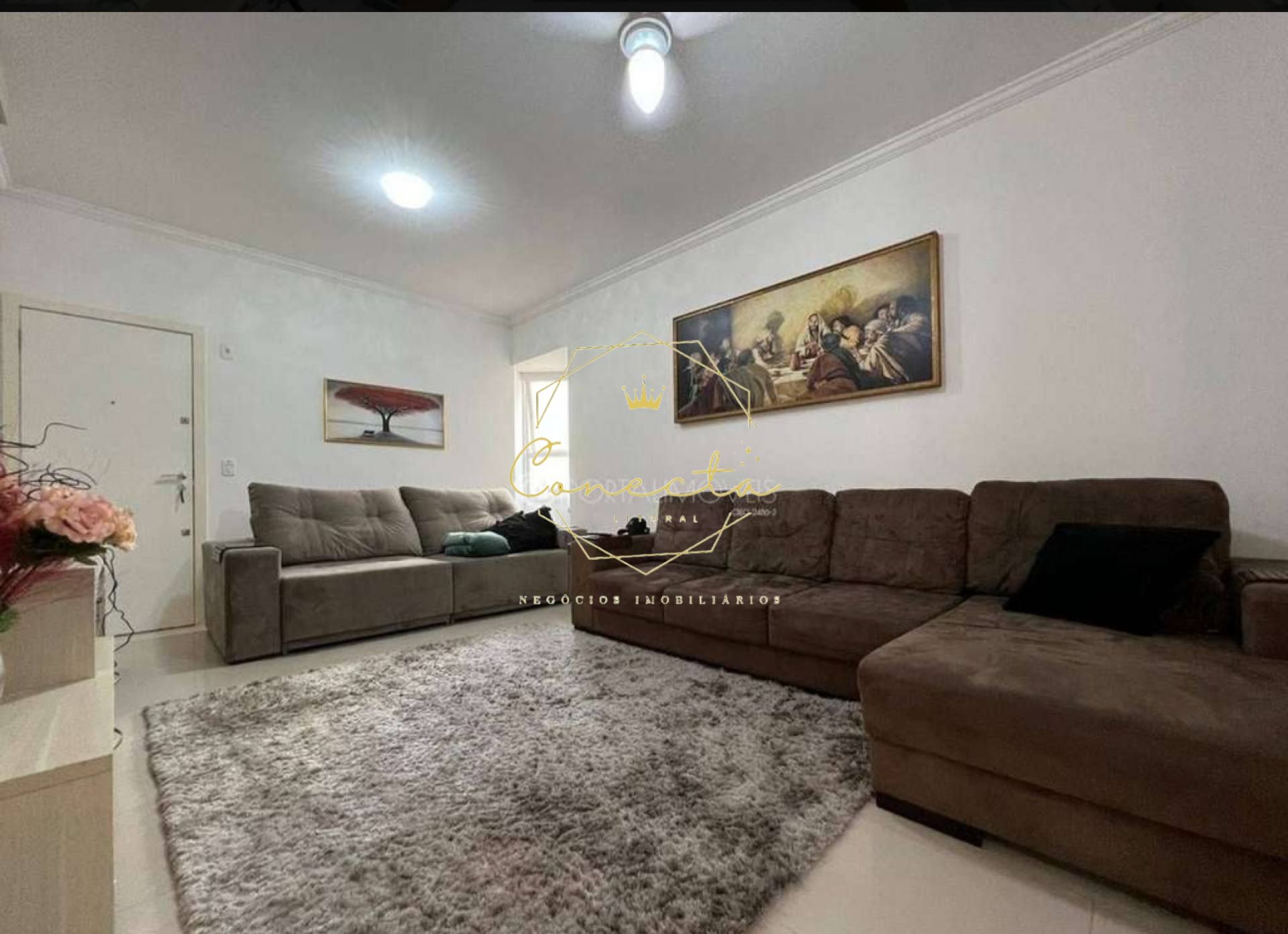 Apartamento a venda em itapema/meia praia mobiliado, 3 dormitórios sendo 1 suíte, 2 vagas individuais.