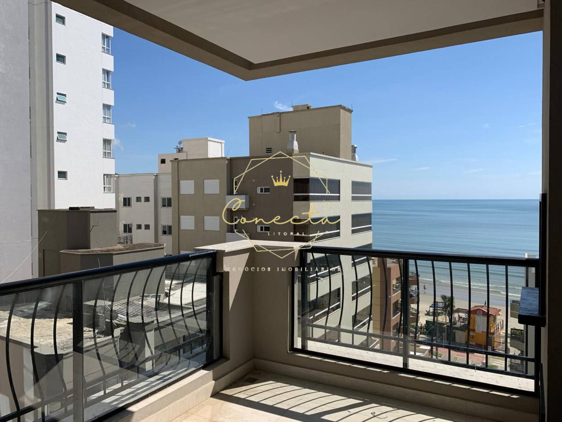 APARTAMENTO A VENDA NA QUADRA DO MAR COM VISTA MAR A VENDA!