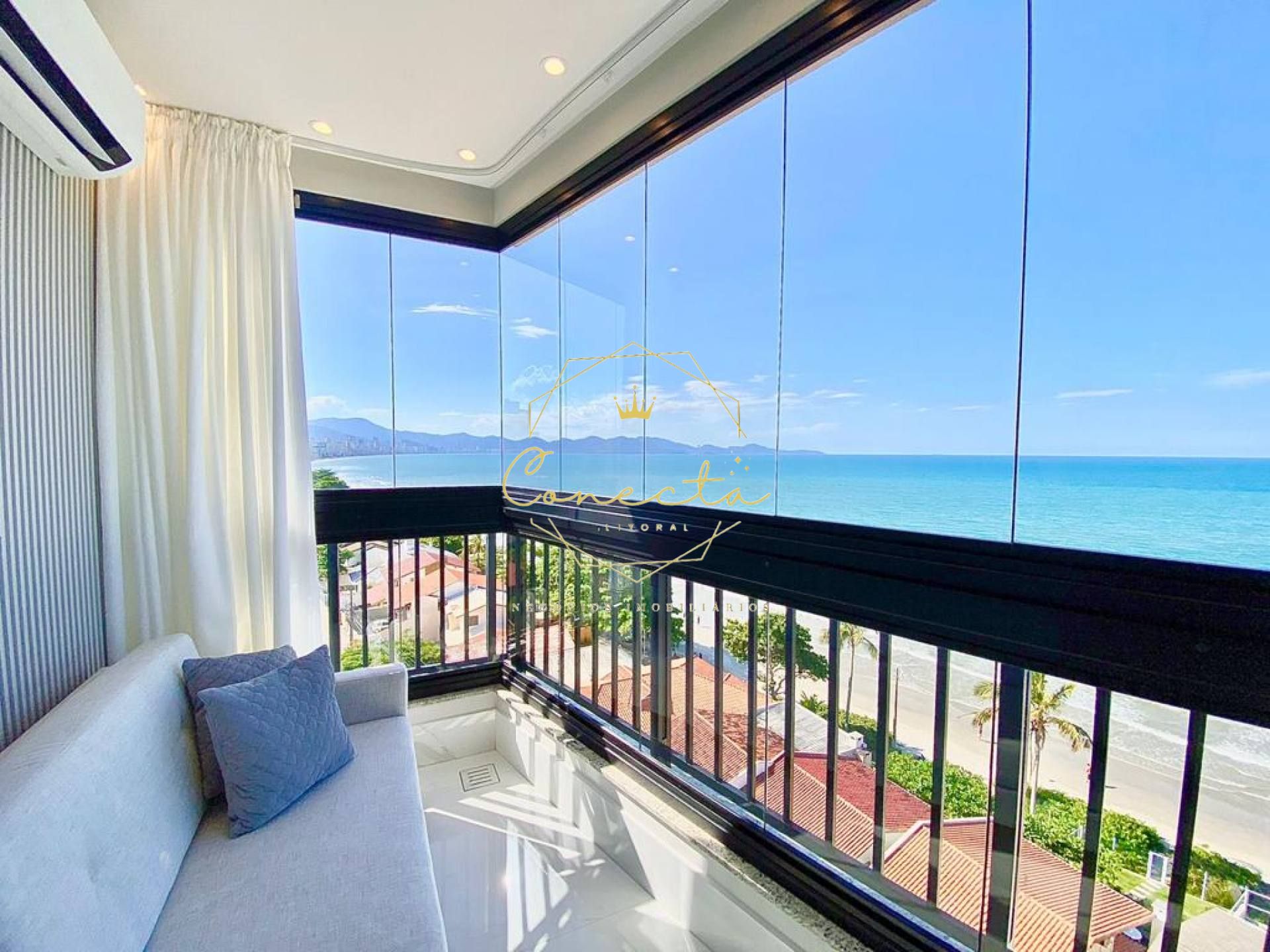 APARTAMENTO A VENDA FRENTE MAR EM PORTO BELO, 4 SUÍTES MOBILIADO COM 3 VAGAS!!