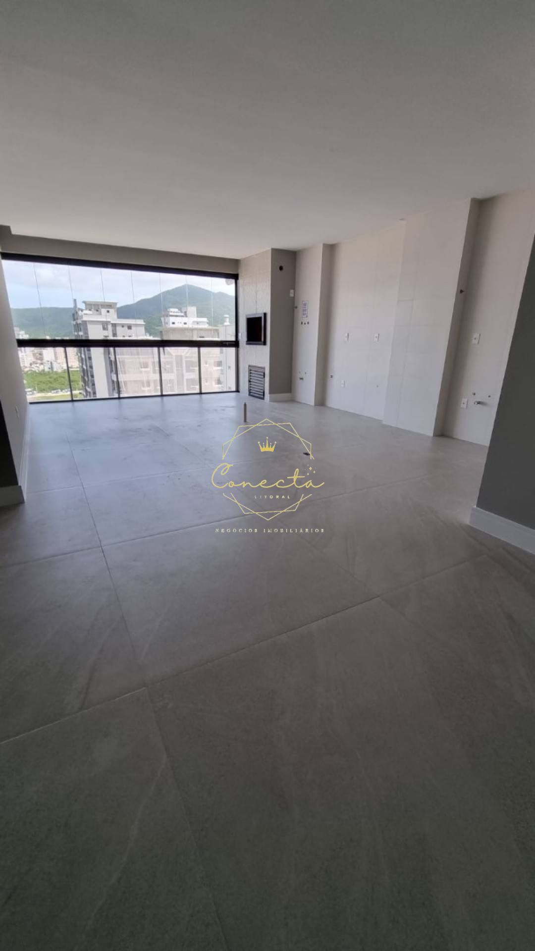 OPORTUNIDADE! APARTAMENTO À VENDA PRONTO COM CONDIÇÃO DE PAGAMENTO PLANTA!