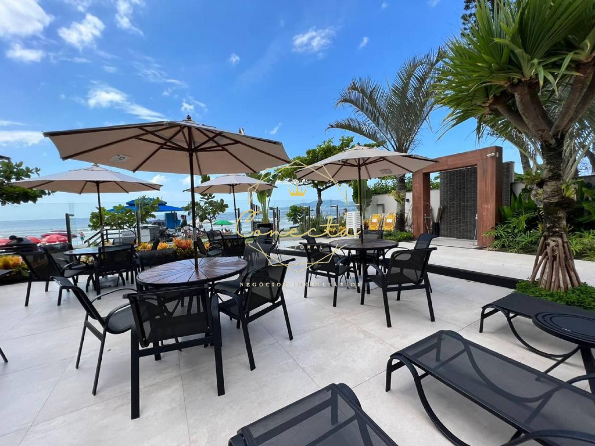 APARTAMENTO MOBILIADO FRENTE MAR A VENDA!!!