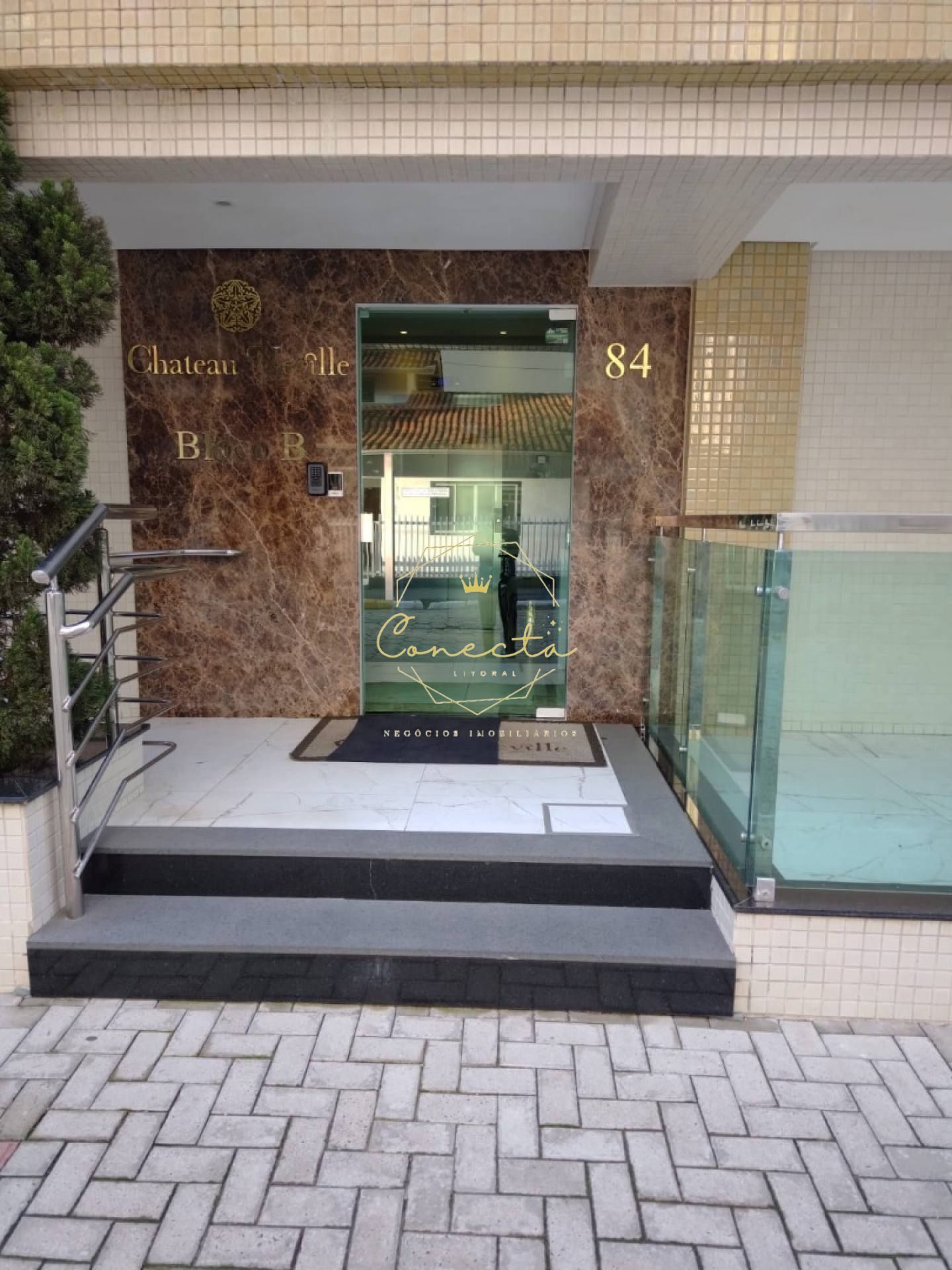 Apartamento à venda em itapema, 2 suítes 2 vagas!