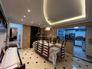 CASA A VENDA EM ÓTIMA LOCALIZAÇÃO EM BRUSQUE!!