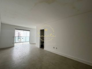 Apartamento à venda  em itapema, 2 suítes, 2 vagas.