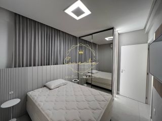 Apartamento mobiliado a venda, 3 suítes, 2 vagas separadas, prédio com lazer!