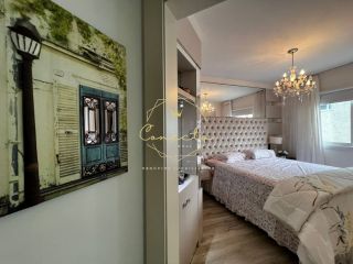 OPORTUNIDADE NA QUADRA DO MAR A VENDA! Apartamento mobiliado!