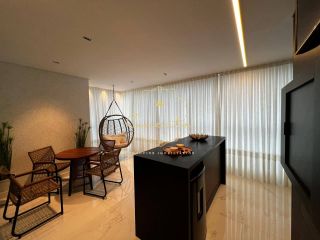 Apartamento SHOWROM A VENDA, 3 suítes, 3 vagas, 160m.