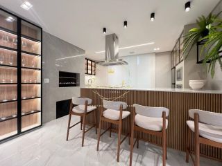 Apartamento SHOWROM A VENDA, 3 suítes, 3 vagas, 160m.