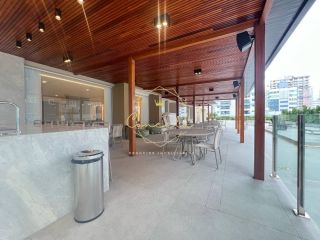 Apartamento SHOWROM A VENDA, 3 suítes, 3 vagas, 160m.
