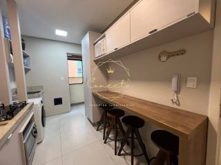 OPORTUNIDADE!! Apartamento à venda na quadra do mar!