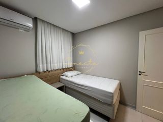 OPORTUNIDADE!! Apartamento à venda na quadra do mar!