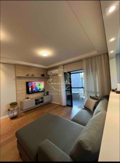 OPORTUNIDADE, apartamento mobiliado a venda em ITAPEMA/ MEIA PRAIA, próximo ao mar!