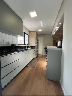 OPORTUNIDADE, apartamento mobiliado a venda em ITAPEMA/ MEIA PRAIA, próximo ao mar!