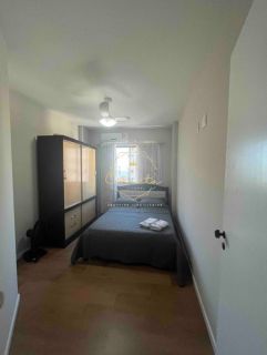 OPORTUNIDADE, apartamento mobiliado a venda em ITAPEMA/ MEIA PRAIA, próximo ao mar!