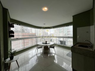 Apartamento mobiliado a venda na QUADRA DO MAR!!