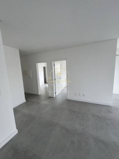 OPORTUNIDADE A VENDA EM ITAPEMA PARA INVESTIDOR, 3 suítes 2 vagas individuais, lazer,