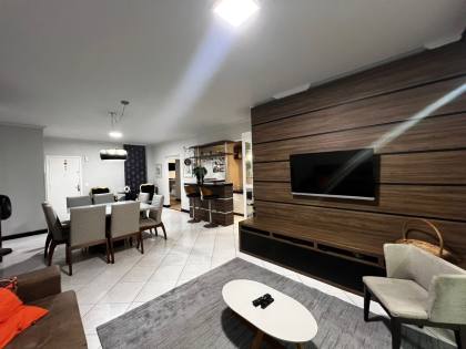 Apartamento à venda em itapema/ meia praia, 3 dormitórios, mobiliado, 2 vagas