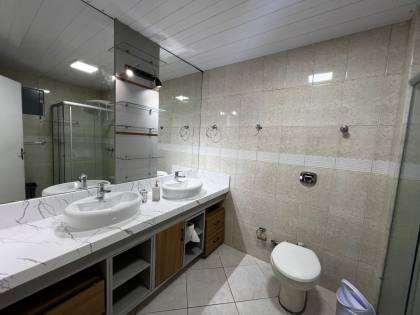 Apartamento à venda em itapema/ meia praia, 3 dormitórios, mobiliado, 2 vagas