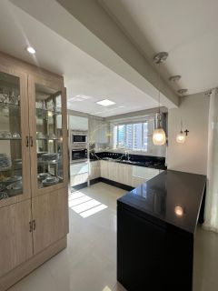 Oportunidade! Apartamento mobiliado a venda em itapema.