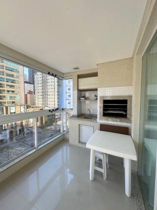 Oportunidade! Apartamento mobiliado a venda em itapema.